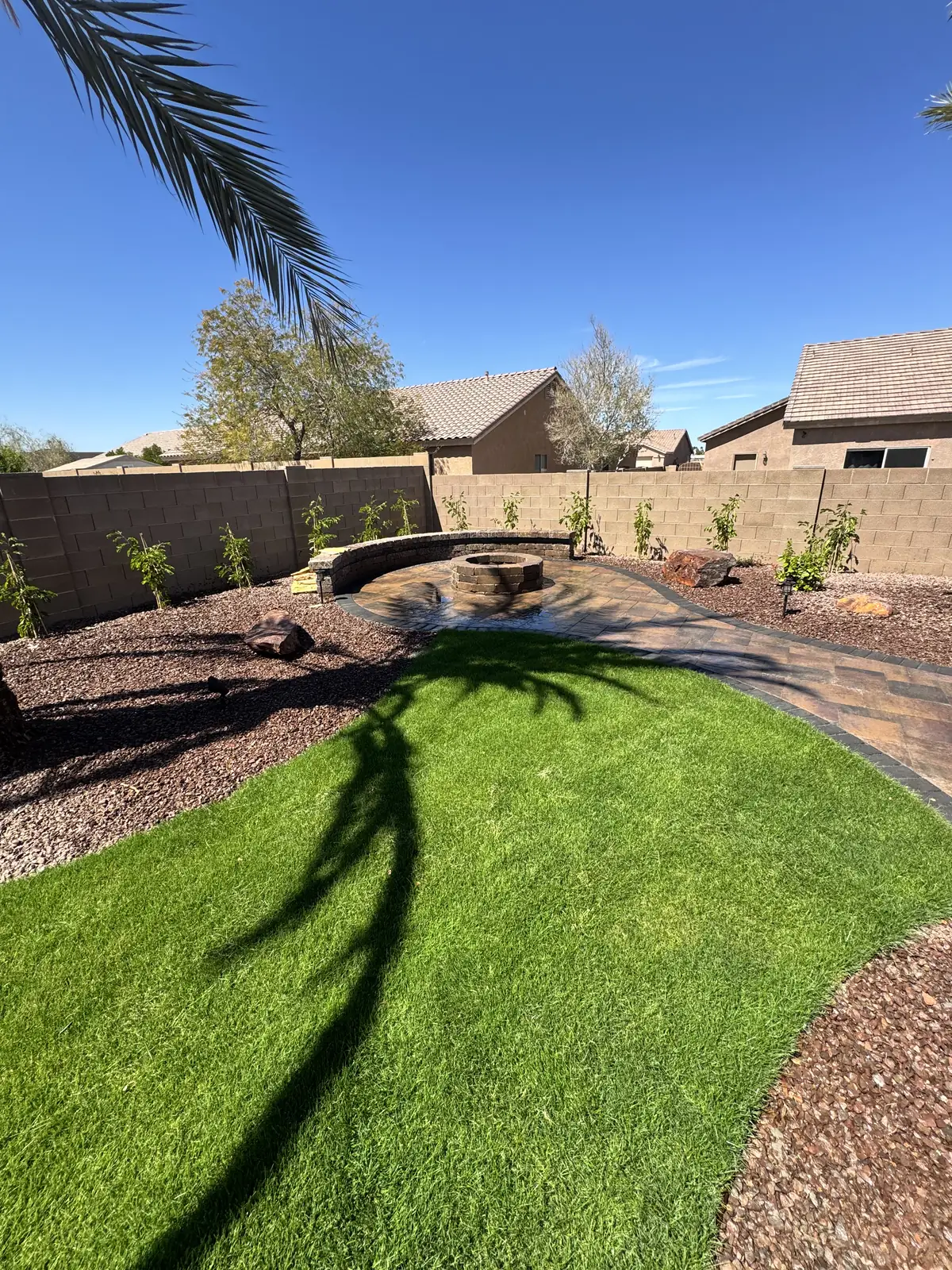 Fire pit circular patio artificial turf