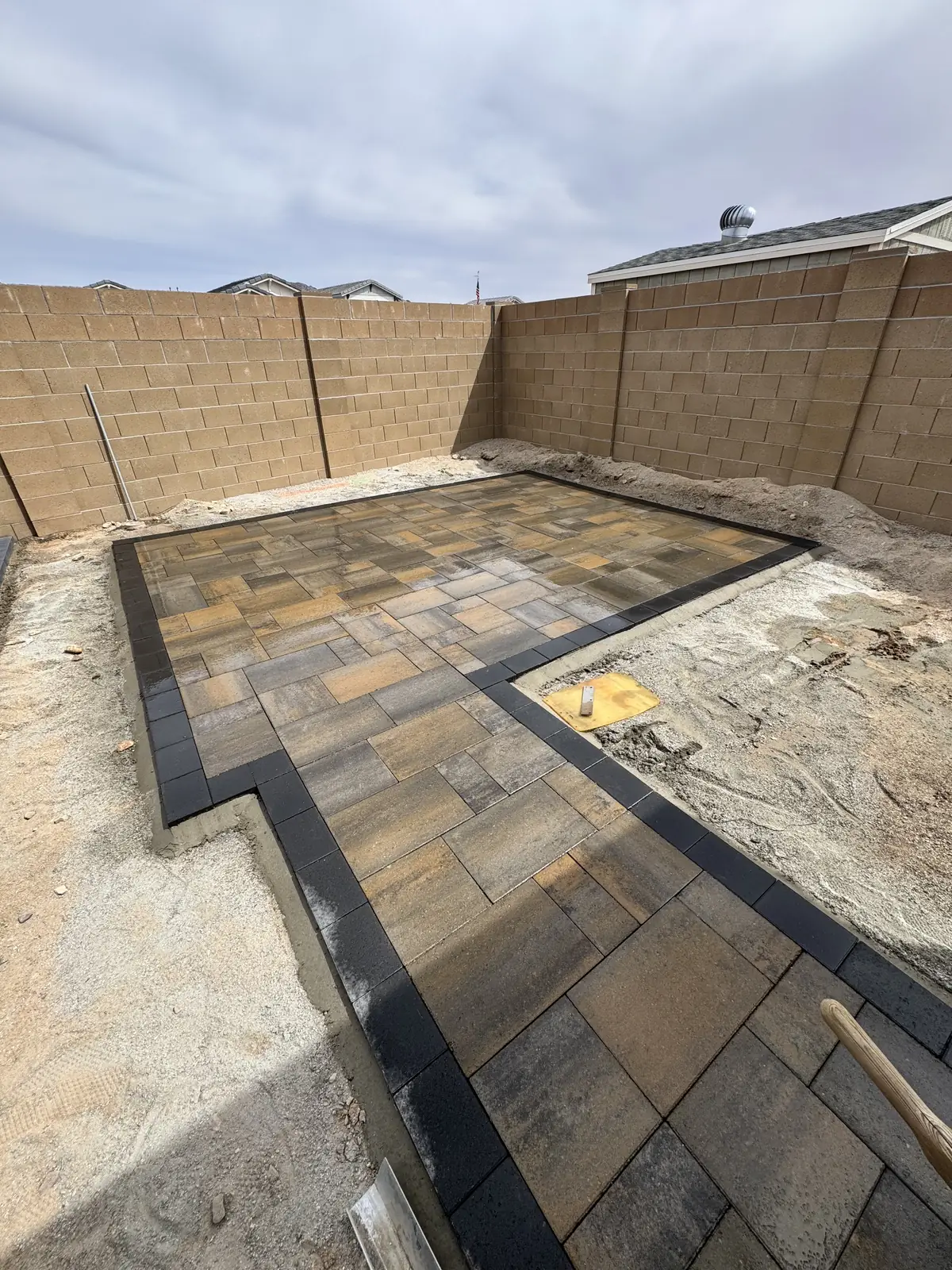 Paver patio backyard install