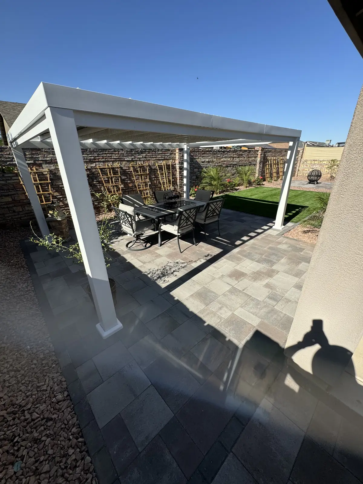 Aluminum pergola patio cover